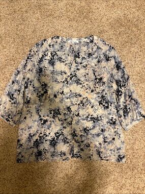 Rose & Olive Blue and Cream Floral Split-Neck Blouse